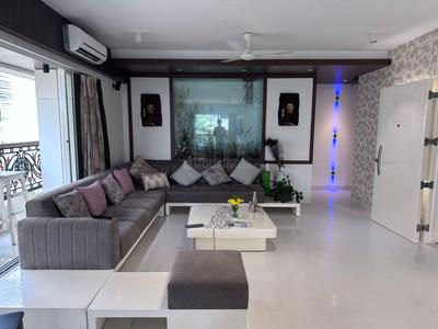 Hall Image of 1850 Sq.ft 3 BHK Apartment / Flat for sale in Juhu Mumbai for Rs. 102500000