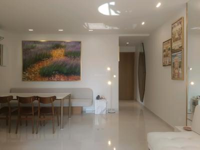 Living Room Image of 740 Sq.ft 2 BHK Apartment / Flat for sale in Kandivali West Mumbai for Rs. 22000000