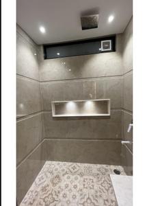 Bathroom Image of 2700 Sq.ft 4.5 BHK Builder Floor for sale in Paramount Luxury Floors Sushant Lok 3 B Block, Sector 57 Gurgaon for Rs. 42500000