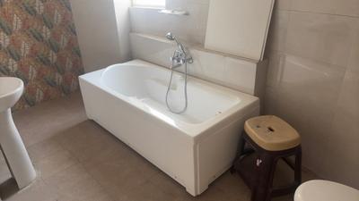 Image of 2200 Sq.ft 4 BHK Apartment / Flat for rent in Rise Organic, Wave City, Ghaziabad for Rs. 36000