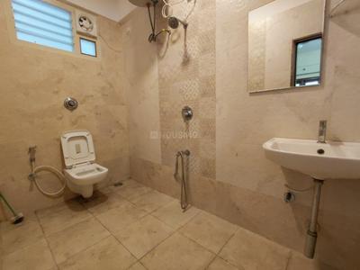 Bathroom Image of 2400 Sq.ft 3 BHK Apartment / Flat for rent in Jayanagar Bengaluru for Rs. 130000
