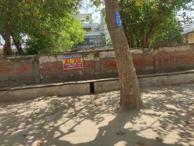 Image of 300 Sq.ft Residential Plot / Land for sale in Sector 72, Noida for Rs. 60000000