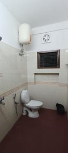 Bathroom Image of 1500 Sq.ft 3 BHK Apartment / Flat for rent in Saibaba Colony Coimbatore for Rs. 35000