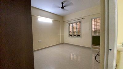 Bedroom Image of 1350 Sq.ft 2 BHK Apartment / Flat for rent in Murugeshpalya Bengaluru for Rs. 42000