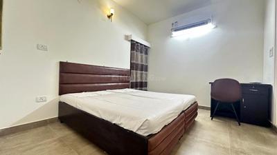 Bedroom Image of 2700 Sq.ft 5 BHK Apartment / Flat for rent in Mount Kailash Apartment, East Of Kailash New Delhi for Rs. 140000