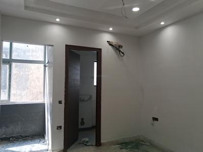 Bedroom Image of 1350 Sq.ft 3 BHK Builder Floor for sale in Paschim Vihar New Delhi for Rs. 27000000