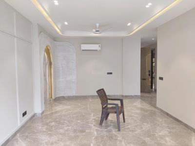 Living Room Image of 2050 Sq.ft 4 BHK Builder Floor for sale in Ansal Versalia, Sector 67 Gurgaon for Rs. 32500000