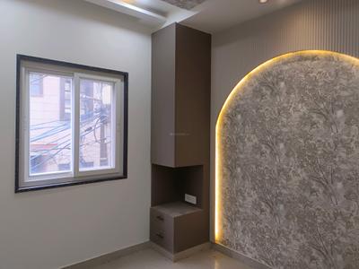 Bedroom Image of 1000 Sq.ft 3 BHK Builder Floor for sale in Pitampura New Delhi for Rs. 18000000