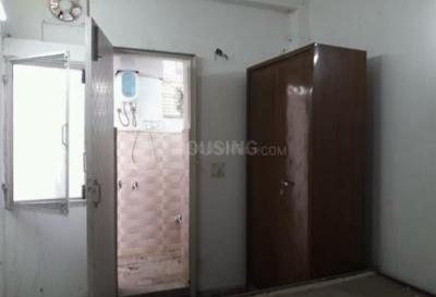 Bedroom Image of 410 Sq.ft 1 BHK Builder Floor for rent in Sant Nagar New Delhi for Rs. 20000