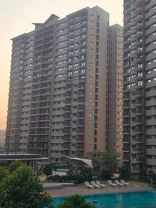 Image of 1200 Sq.ft 2.5 BHK Apartment / Flat for sale in Shapoorji Pallonji Yahavi Tower 1 Oak, Bavdhan, Pune for Rs. 10000000