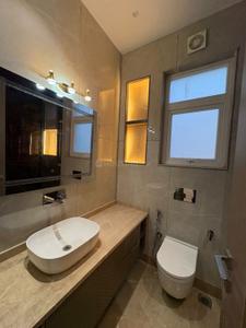 Bathroom Image of 2700 Sq.ft 3.5 BHK Builder Floor for rent in Panchsheel Park New Delhi for Rs. 150000