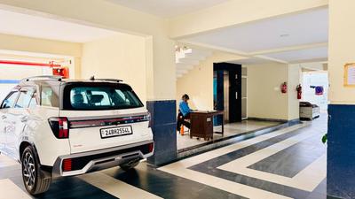 Image of 940 Sq.ft 2 BHK Apartment / Flat for rent in Palasia, Indore for Rs. 30000