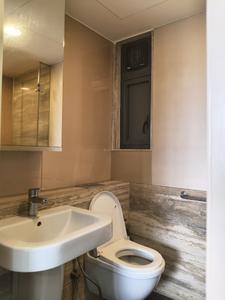 Bedroom Two Image of 1220 Sq.ft 2 BHK Apartment / Flat for sale in Maker Tower, Cuffe Parade Mumbai for Rs. 110000000