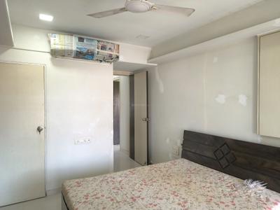 Bedroom Image of 800 Sq.ft 2 BHK Apartment / Flat for sale in Vile Parle West Mumbai for Rs. 35000000