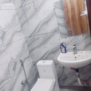 Bathroom Image of 900 Sq.ft 2 BHK Apartment / Flat for rent in Hari Nagar New Delhi for Rs. 26000