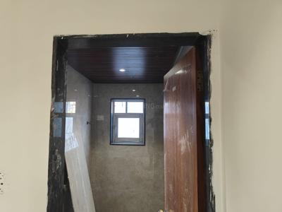 Bathroom Image of 2050 Sq.ft 4 BHK Apartment / Flat for sale in Manish Nagar Nagpur for Rs. 9500000