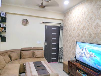 Living Room Image of 1010 Sq.ft 2 BHK Apartment / Flat for sale in Gaursons Gaur City 2 11th Avenue, Noida Extension Greater Noida for Rs. 8200000