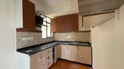 Kitchen Image of 950 Sq.ft 2 BHK Apartment / Flat for sale in Unitech Uniworld Gardens 2, Sector 47 Gurgaon for Rs. 15000000