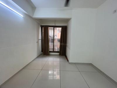 Image of 1250 Sq.ft 2 BHK Apartment / Flat for rent in Shree Narayan Exotica, Memnagar, Ahmedabad for Rs. 24000
