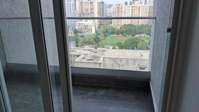 Balcony Image of 700 Sq.ft 2 BHK Apartment / Flat for sale in Tristar Bc Corp Arista, Bandra East Mumbai for Rs. 30000000
