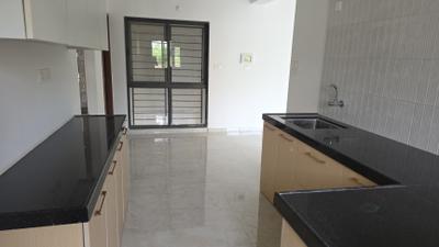 Kitchen Image of 900 Sq.ft 2 BHK Apartment / Flat for sale in Shamraj Trident, Dhankawadi Pune for Rs. 10000000