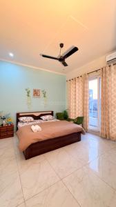 Bedroom Image of 1200 Sq.ft 2 BHK Builder Floor for rent in Sahastradhara Road Dehradun for Rs. 35000