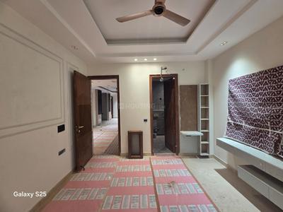 Bedroom Image of 2250 Sq.ft 3 BHK Builder Floor for sale in Laxmi Nagar New Delhi for Rs. 47000000