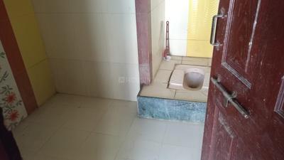 Bathroom Image of 200 Sq.ft 1 RK Duplex for rent in Vaishali Nagar Indore for Rs. 4000