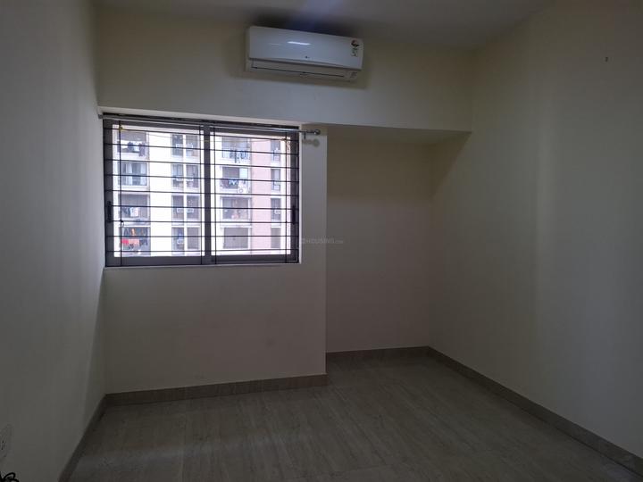 Lodha Luxuria Priva Main Image 1