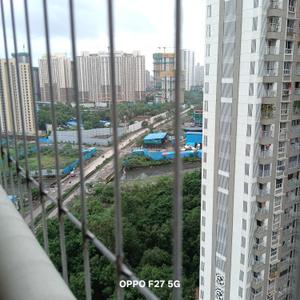 Balcony Image of 950 Sq.ft 2 BHK Apartment / Flat for sale in Lodha Amara, Kolshet Thane for Rs. 15000000