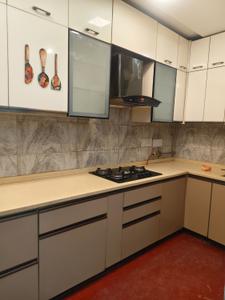 Kitchen Image of 1300 Sq.ft 3 BHK Apartment / Flat for rent in Amar Jyoti Kunj, Mayur Vihar Phase 1 New Delhi for Rs. 55000
