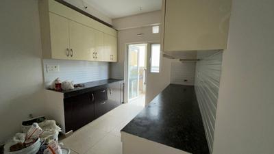 Kitchen Image of 1340 Sq.ft 3 BHK Apartment / Flat for rent in Gulshan Ikebana, Sector 143 Noida for Rs. 32000