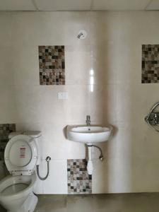 Common Bathroom Image of 1450 Sq.ft 3 BHK Apartment / Flat for sale in Hiranandani Canary, Hiranandani Estate Thane for Rs. 25000000