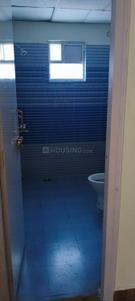 Bathroom Image of 1637 Sq.ft 3 BHK Apartment / Flat for rent in Roberts Lines Lucknow for Rs. 20000