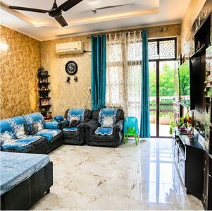 Hall Image of 1100 Sq.ft 2 BHK Builder Floor for sale in Ramesh Nagar New Delhi for Rs. 13000000