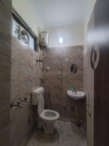 Bathroom Image of 1596 Sq.ft 2 BHK Builder Floor for rent in HUDA Plot Sector 38, Sector 38 Gurgaon for Rs. 34000