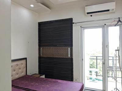 Bedroom Image of 1732 Sq.ft 3 BHK Apartment / Flat for sale in DLF Capital Greens Phase II by DLF, Karampura New Delhi for Rs. 36500000