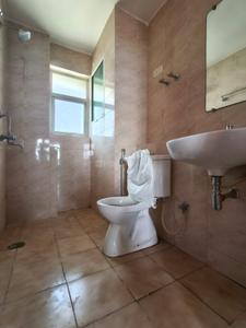 Bathroom Image of 1910 Sq.ft 3 BHK Apartment / Flat for rent in Unitech The Gateway, Santragachi Howrah for Rs. 29000