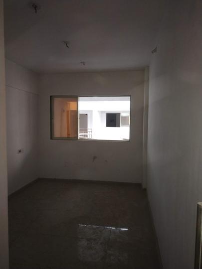 Anant Sapphire Main Image 1