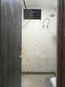 Common Bathroom Image of 1000 Sq.ft 3 BHK Builder Floor for sale in Govindpuram Ghaziabad for Rs. 4450000