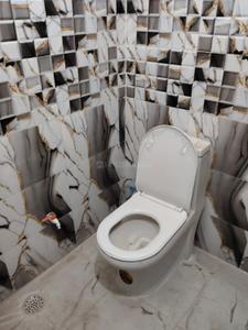 Bathroom Image of 800 Sq.ft 1 RK Studio for rent in Sector 44 Noida for Rs. 8500