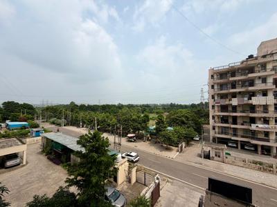 Image of 1950 Sq.ft 4 BHK Apartment / Flat for rent in Panchkula Extension, Panchkula for Rs. 35999