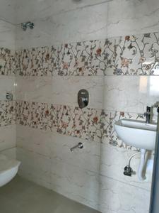 Common Bathroom Image of 920 Sq.ft 2 BHK Apartment / Flat for rent in Kasarvadavali Thane for Rs. 27000