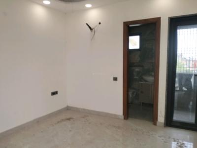 Bedroom Image of 2000 Sq.ft 5 BHK Builder Floor for sale in Mukherjee Nagar New Delhi for Rs. 34000000