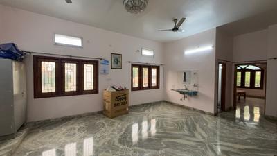 Living Room Image of 1400 Sq.ft 2 BHK Builder Floor for rent in Mangla Bilaspur for Rs. 20000