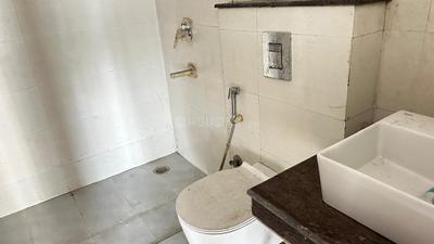 Image of 2410 Sq.ft 3 BHK Apartment / Flat for sale in Godrej Palm Retreat 2, Sector 150, Noida for Rs. 39000000