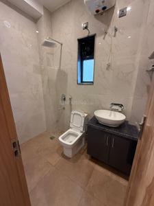 Bathroom Image of 1850 Sq.ft 3 BHK Builder Floor for rent in Sector 46 Gurgaon for Rs. 63000