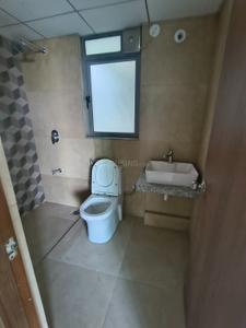 Bathroom Image of 1120 Sq.ft 2 BHK Apartment / Flat for sale in Kalpataru Immensa, Thane West Thane for Rs. 13900000