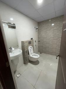 Bathroom Image of 880 Sq.ft 2 BHK Apartment / Flat for rent in AGI Sky Garden, Shakti Nagar Jalandhar for Rs. 26000
