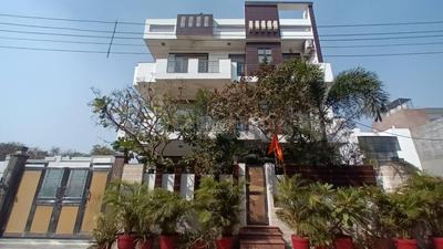 9 BHK Independent House